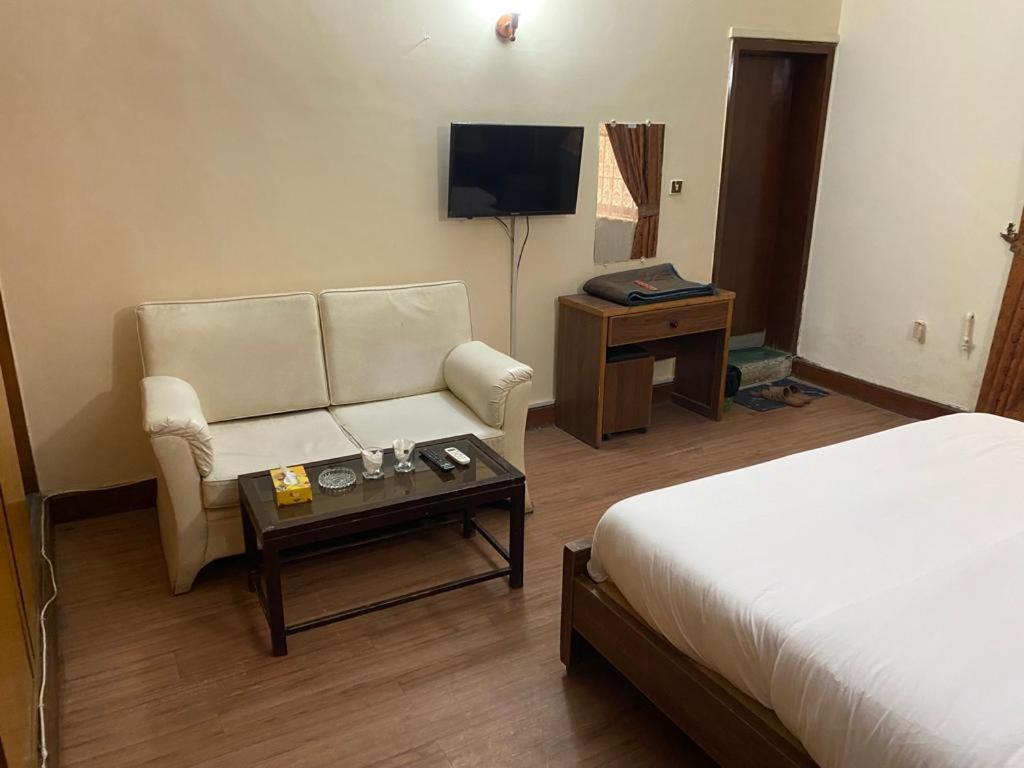 Imperial Guest House Islamabad Exterior photo