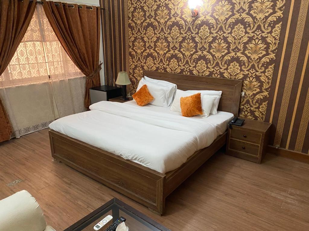 Imperial Guest House Islamabad Exterior photo