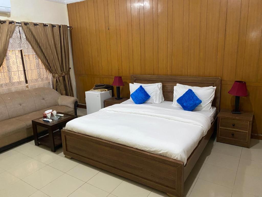 Imperial Guest House Islamabad Exterior photo